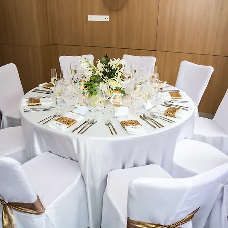 酒店 Pod Lipou 莫德拉