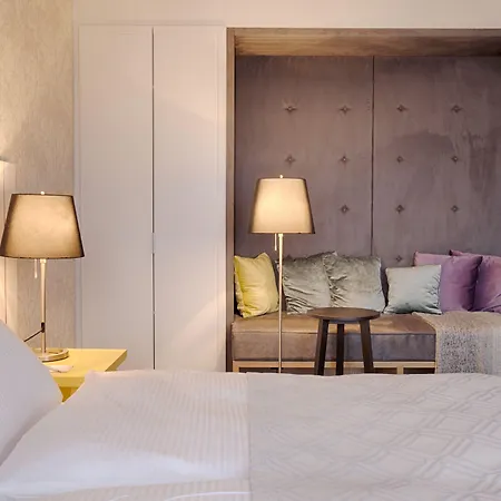 Pod Lipou Otel