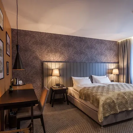 Pod Lipou Otel