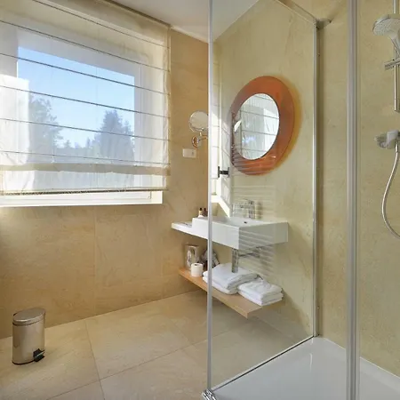 Pod Lipou Hotel